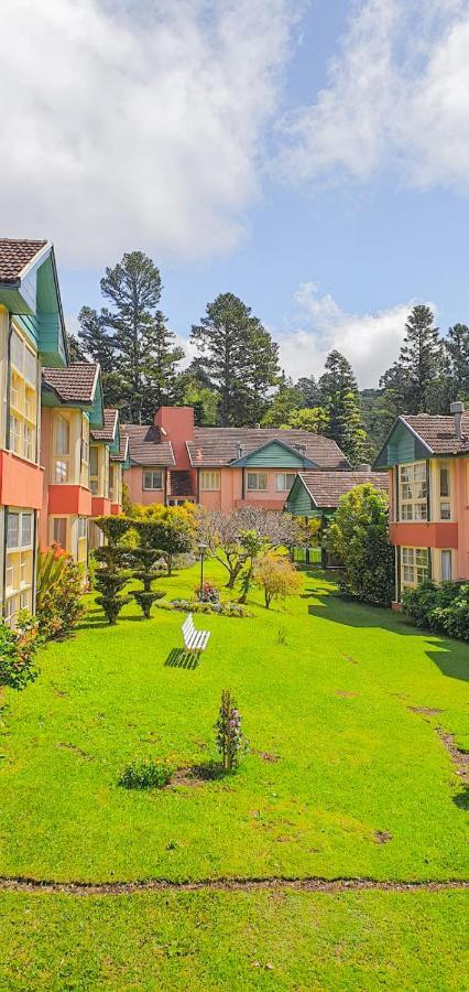 Duplex Floresta Negra - Sua Base Perfeita Em Gramado! Otima Localizacao Lagonegro 500M - 02 Quartos E 02 Banheiros Para Familia Em Condominio Fechad0, Cozinha Completa Com Garagem E Portaria 24H Екстериор снимка
