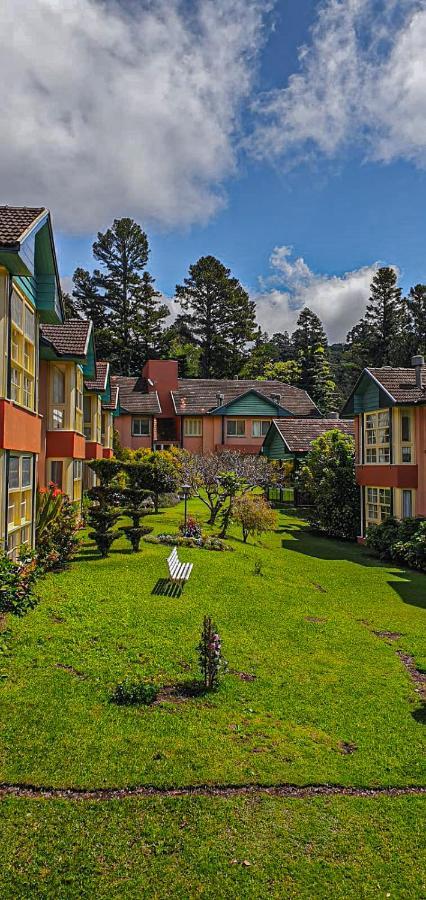 Duplex Floresta Negra - Sua Base Perfeita Em Gramado! Otima Localizacao Lagonegro 500M - 02 Quartos E 02 Banheiros Para Familia Em Condominio Fechad0, Cozinha Completa Com Garagem E Portaria 24H Екстериор снимка