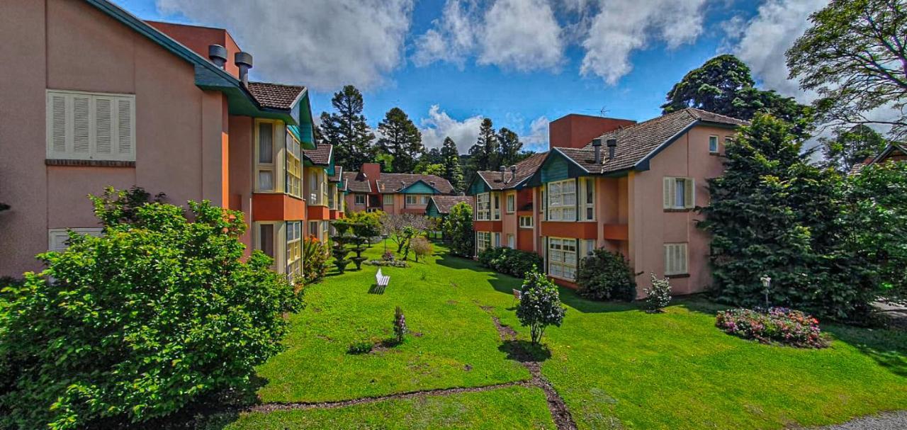 Duplex Floresta Negra - Sua Base Perfeita Em Gramado! Otima Localizacao Lagonegro 500M - 02 Quartos E 02 Banheiros Para Familia Em Condominio Fechad0, Cozinha Completa Com Garagem E Portaria 24H Екстериор снимка